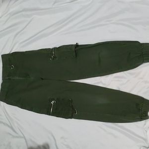 Forever 21 women's olive green cargo pants